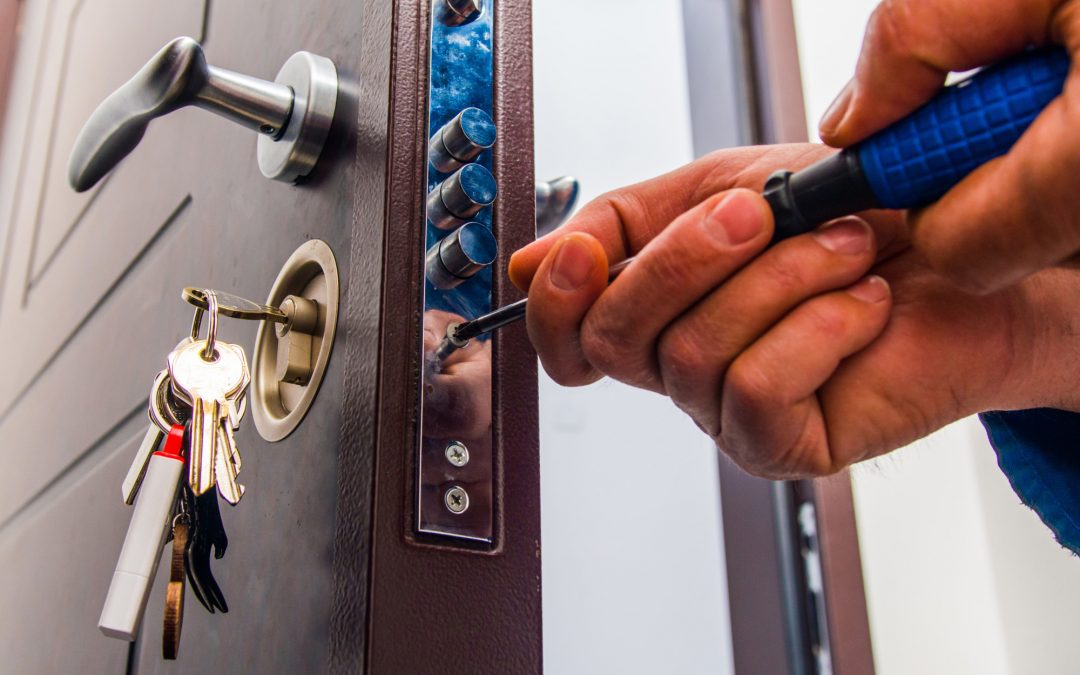 Commercial Locksmith Image